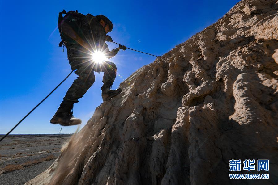 (圖文互動)(5)武警部隊抓好常態(tài)化疫情防控條件下“魔鬼周”極限訓練