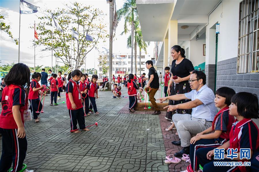 (走向我們的小康生活·圖文互動)(1)從“民生之盼”到“民生之變”——海南瞄準“痛點”發(fā)力建設(shè)幸福家園