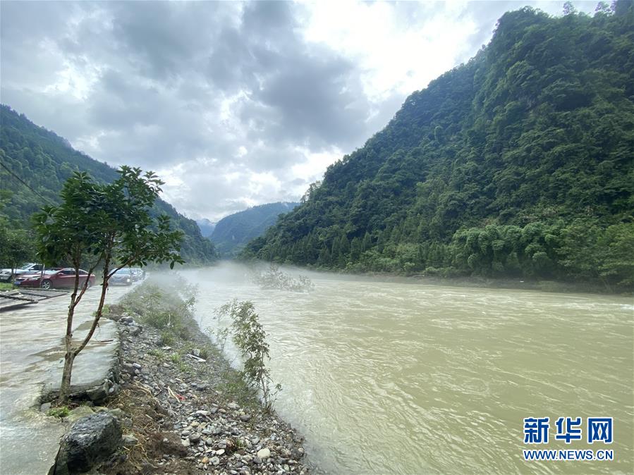 （防汛抗洪·圖文互動）（1）山洪襲來前，澧水河畔大轉移