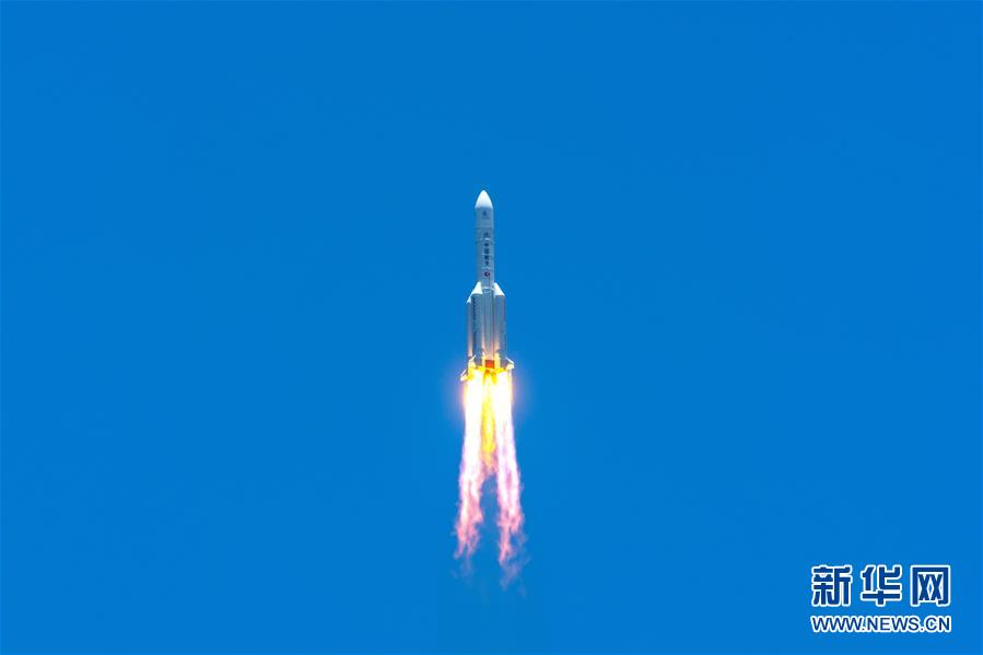 (科技)(4)長征五號遙四運(yùn)載火箭點(diǎn)火升空  我國首次火星探測任務(wù)開始