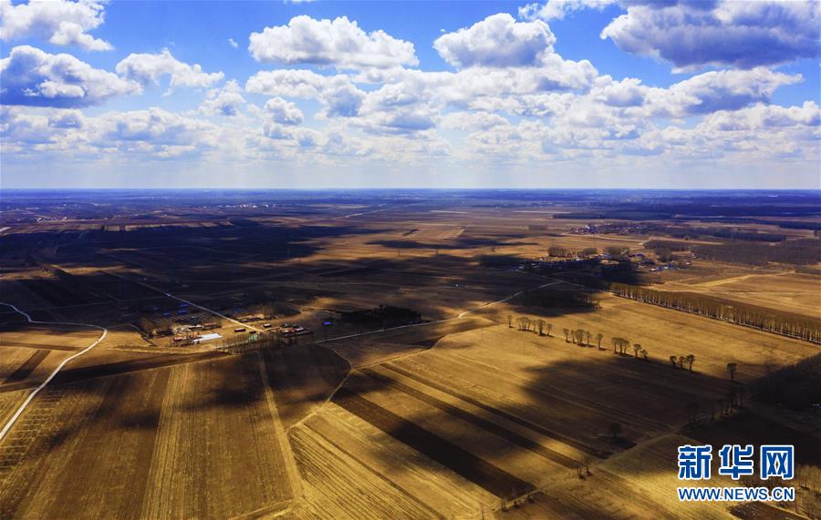 (在習近平新時代中國特色社會主義思想指引下——新時代新作為新篇章·習近平總書記關(guān)切事·圖文互動)(2)讓百姓吃得飽還要吃得好——夯實糧食安全基礎(chǔ)端牢中國飯碗