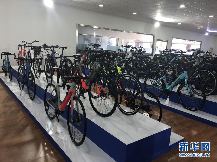 （在習(xí)近平新時代中國特色社會主義思想指引下——新時代新作為新篇章·習(xí)近平總書記關(guān)切事·圖文互動）（11）激發(fā)每個經(jīng)濟“細(xì)胞”的活力——千方百計把市場主體保護好