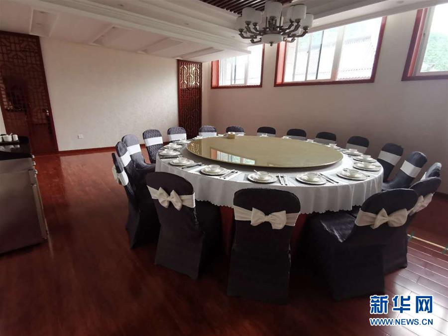（新華視點(diǎn)·圖文互動(dòng)）（7）學(xué)校建漂亮點(diǎn)本無(wú)錯(cuò)，為何這所“豪華中學(xué)”讓人困惑？