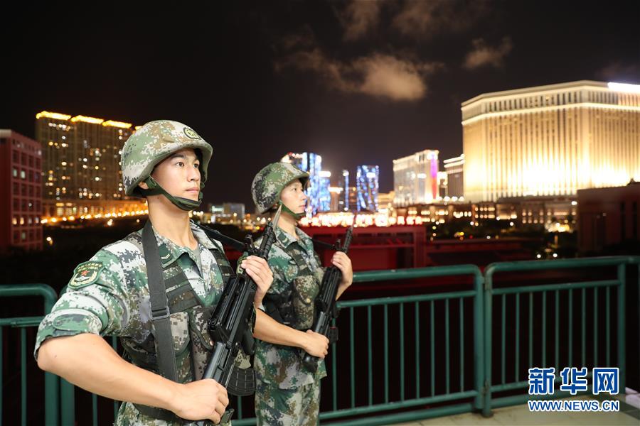 （在習(xí)近平強(qiáng)軍思想指引下·我們?cè)趹?zhàn)位報(bào)告·圖文互動(dòng)）（1）駐澳門(mén)部隊(duì)：濠江之畔，最可愛(ài)的人