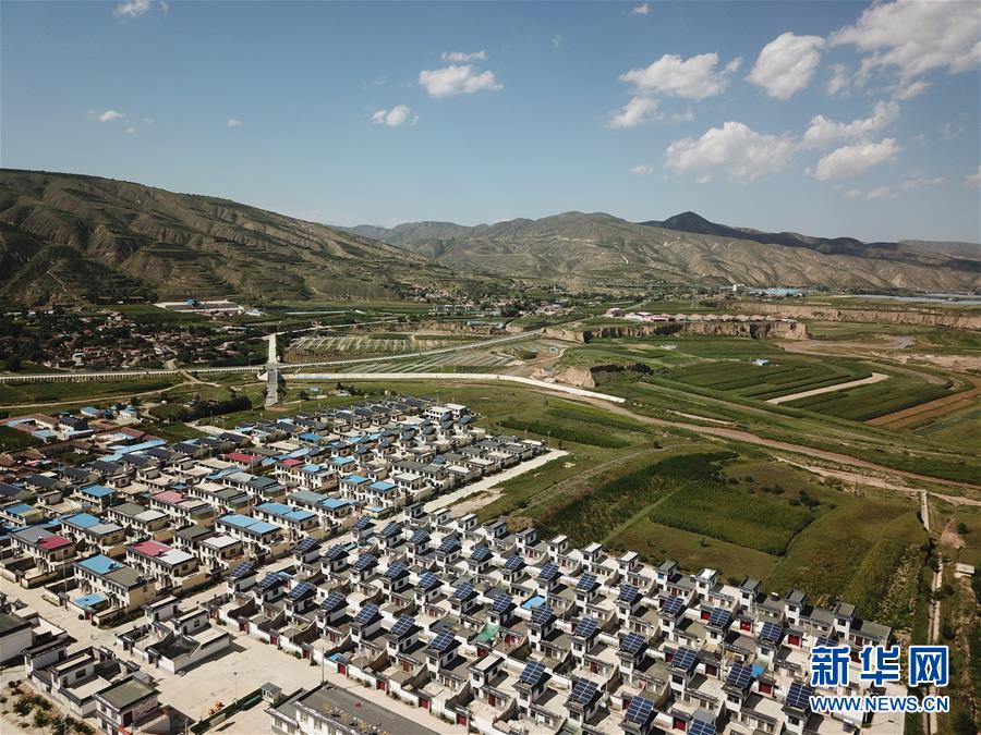 （新華全媒頭條·走向我們的小康生活·圖文互動）（2）“苦甲”不再，“甘味”綿長——脫貧攻堅(jiān)的甘肅味道