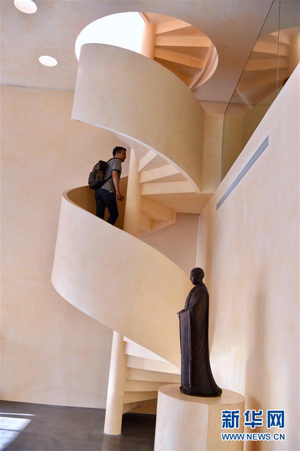 (特區(qū)40年·圖文互動(dòng))(5)老廠房變身“夢(mèng)工廠”折射廈門經(jīng)濟(jì)特區(qū)40年變遷