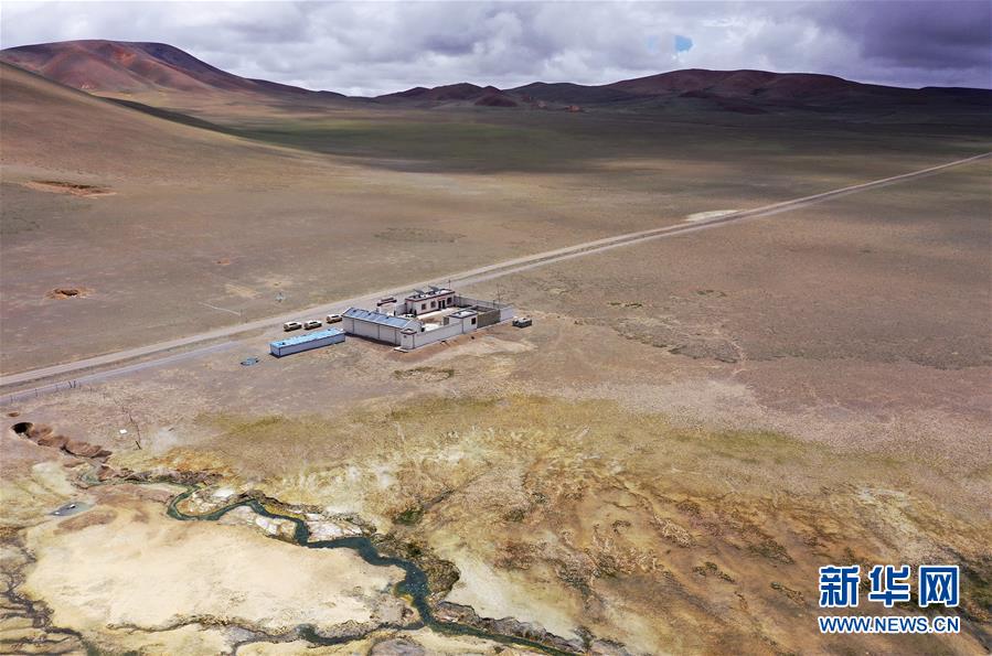 (新華全媒頭條·走向我們的小康生活·決戰(zhàn)決勝脫貧攻堅(jiān)·圖文互動(dòng))(3)兩次遷徙“搬窮”記——海拔最高縣雙湖的“戰(zhàn)貧故事”