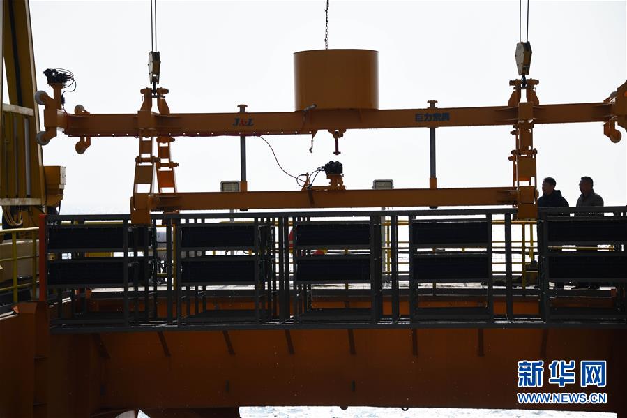 (新華全媒頭條·圖文互動(dòng))(2)“拔”海起牧場(chǎng) “耕”海新牧歌