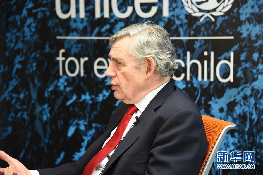 (國際·圖文互動(dòng))(1)專訪:偉大成就值得歡慶——英國前首相布朗祝賀新中國成立70周年