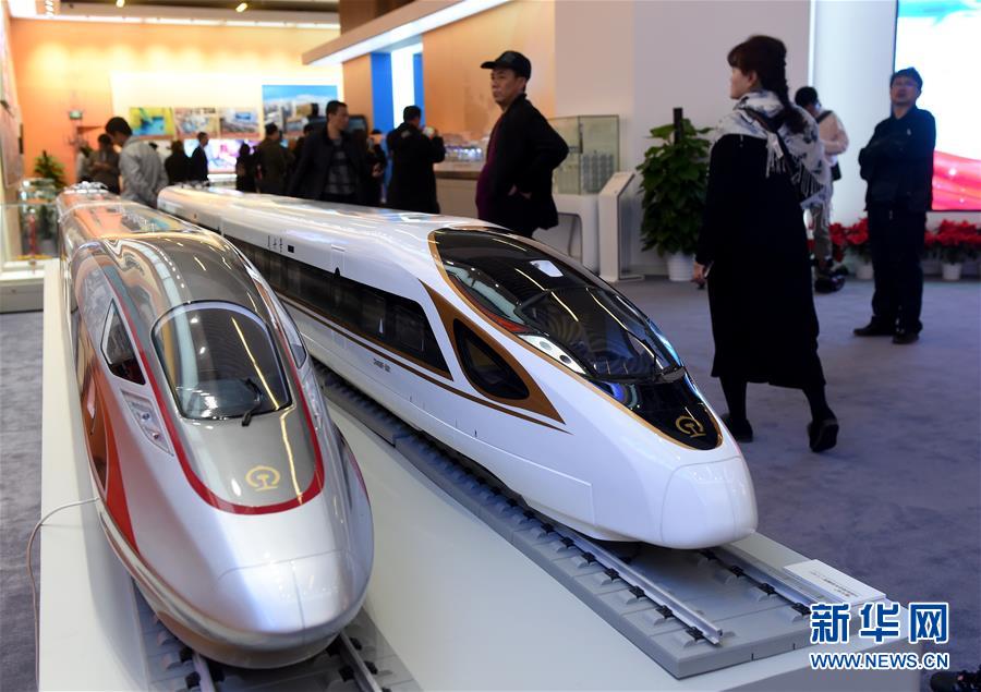 (新華全媒頭條·圖文互動(dòng))(4)從歷史中汲取繼續(xù)前進(jìn)的力量——習(xí)近平總書記參觀慶祝改革開放40周年大型展覽側(cè)記