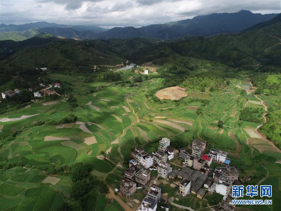 （在習(xí)近平新時代中國特色社會主義思想指引下——新時代新作為新篇章·習(xí)近平總書記關(guān)切事·圖文互動）（4）新生活、新盼頭——脫貧攻堅新形勢速覽