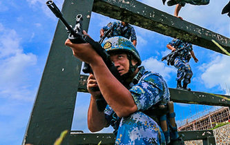 海軍陸戰(zhàn)隊特種障礙訓練，敢來嗎？