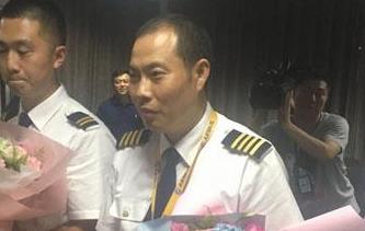 空中驚魂 奇跡備降！“英雄機(jī)組”太牛了