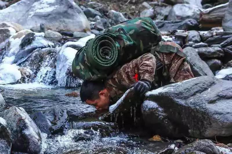 你是人間的大英雄！