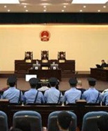 河南掃黑除惡大案開庭 8名公職人員如何為黑惡勢(shì)力“撐傘”？