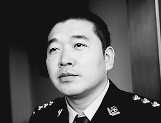 “老百姓說(shuō)聲謝謝，我就知足了”