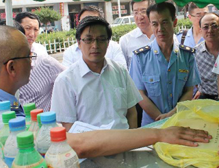 高俊德：“做黨的忠誠(chéng)衛(wèi)士，當(dāng)群眾的貼心人”