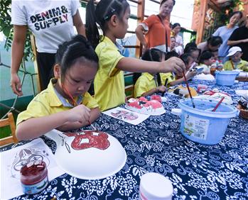 浙江長(zhǎng)興:提線木偶劇走進(jìn)“開學(xué)第一課”