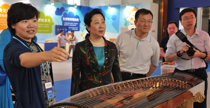 北京市市科委主任閆傲霜、副主任朱世龍檢查2015年科技周主場(chǎng)籌備工作