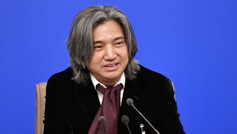 全國政協(xié)常委、文化文史和學(xué)習(xí)委員會(huì)委員，中國美術(shù)館館長，中國美術(shù)家協(xié)會(huì)副主席 吳為山