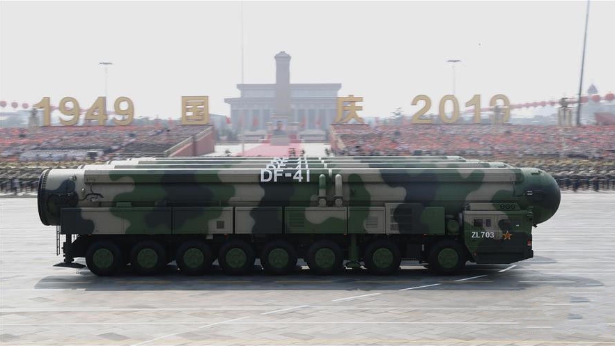 300秒回顧國慶70周年大閱兵！東風-41、殲-20震撼亮相