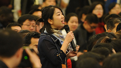 財(cái)新網(wǎng)、財(cái)新周刊記者提問