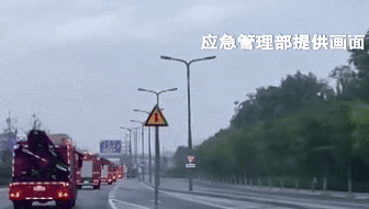 暴雨中 他們“逆流而上”：跨省救援！7省1800名消防員增援河南