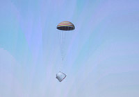 神十返回艙正在降落