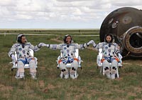 神十圓滿完成任務(wù)平安返回