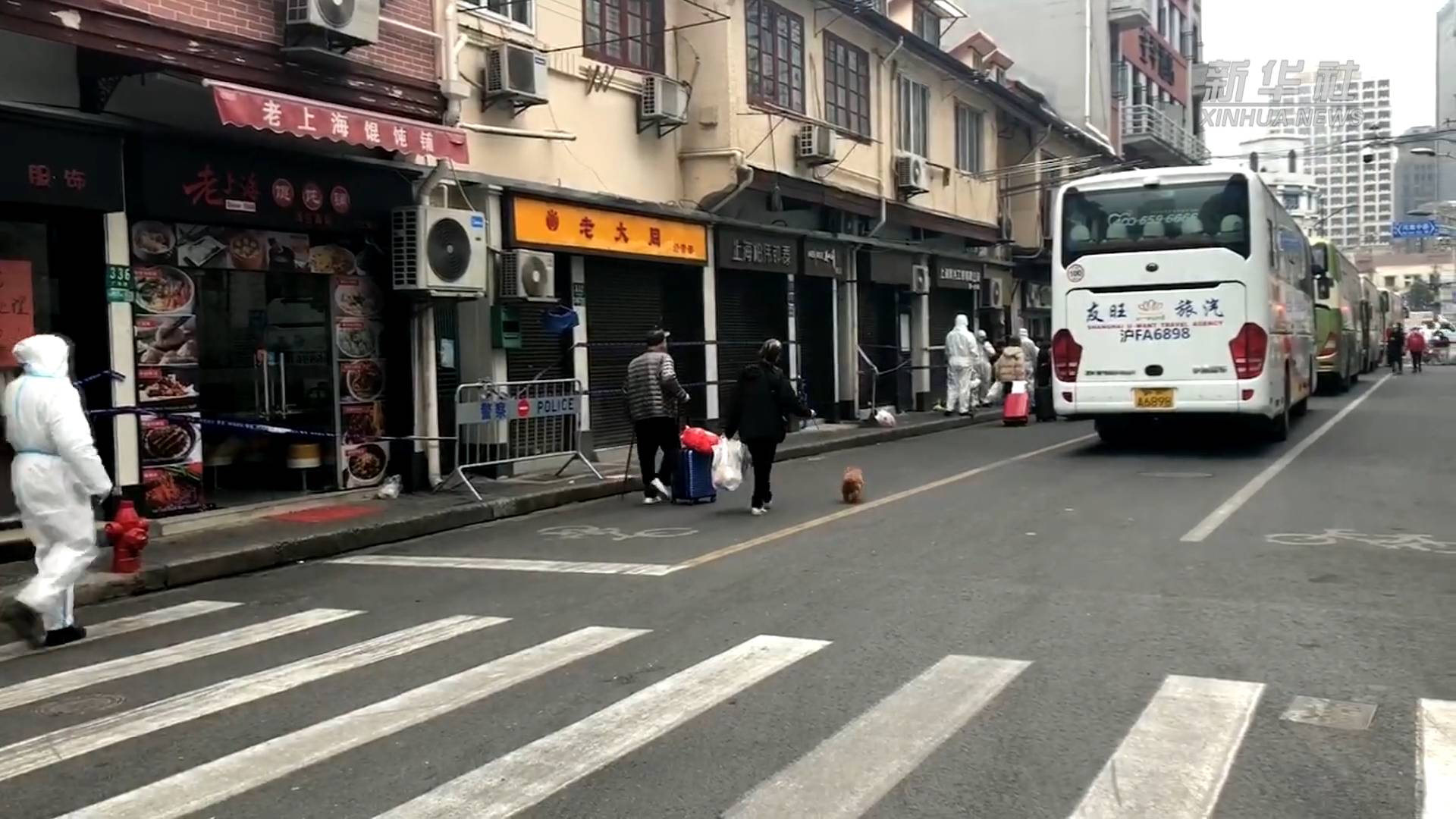 居民隔離可以帶寵物了，暖心！