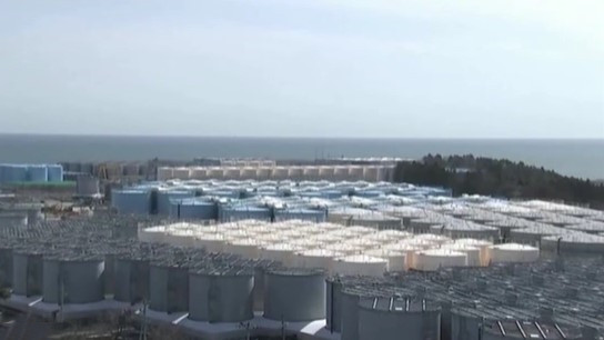 日本政府決定排福島核廢水入海：日本副首相語(yǔ)出驚人——核廢水能喝！