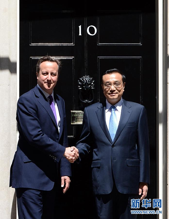 6月17日，國(guó)務(wù)院總理李克強(qiáng)在倫敦唐寧街10號(hào)首相府同英國(guó)首相卡梅倫舉行中英總理年度會(huì)晤。新華社記者 李濤 攝