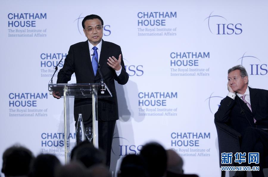 6月18日，國(guó)務(wù)院總理李克強(qiáng)在倫敦金融城市長(zhǎng)官邸面向英國(guó)皇家國(guó)際問(wèn)題研究所和國(guó)際戰(zhàn)略研究所兩大智庫(kù)發(fā)表題為《共建包容發(fā)展的美好世界》的演講。新華社記者 張鐸 攝 