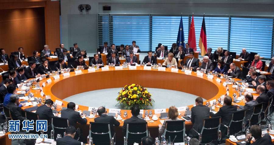 10月10日，中國國務院總理李克強在柏林與德國總理默克爾共同主持第三輪中德政府磋商。 新華社記者 李學仁 攝 