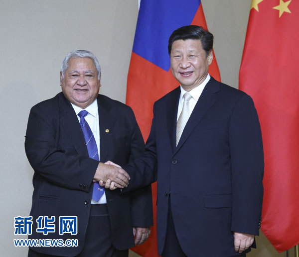 11月22日，中國國家主席習近平在斐濟楠迪會見薩摩亞總理圖伊拉埃帕。 新華社記者姚大偉攝