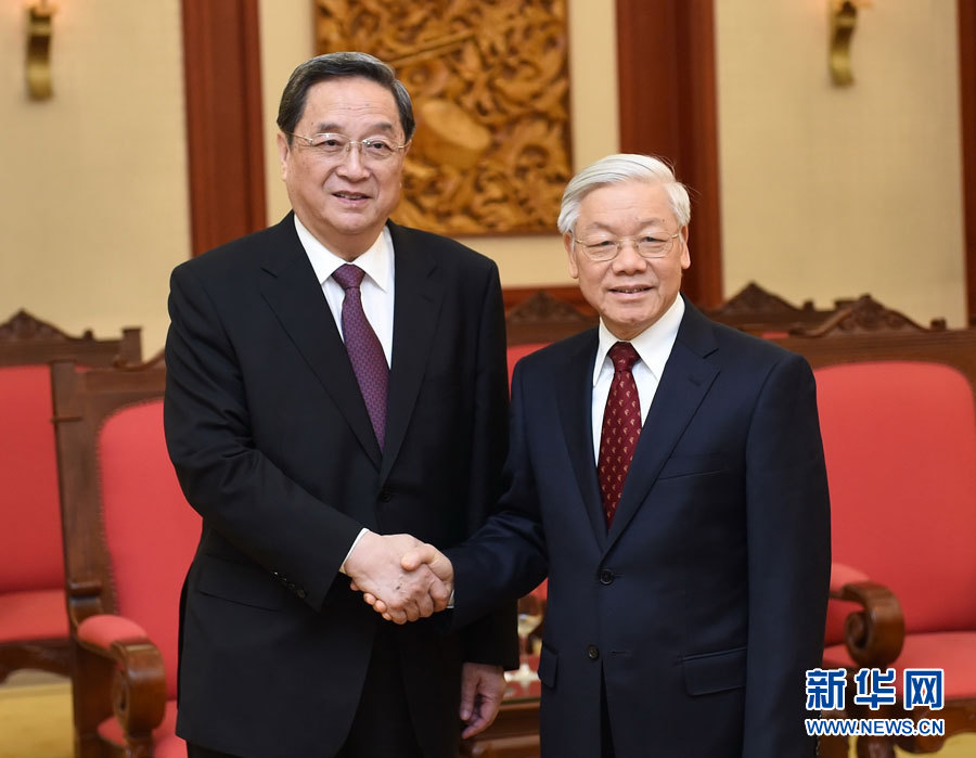 12月25日至27日，中共中央政治局常委、全國政協(xié)主席俞正聲對越南進(jìn)行正式訪問。這是12月26日，俞正聲在河內(nèi)會見越共中央總書記阮富仲。 新華社記者劉建生攝