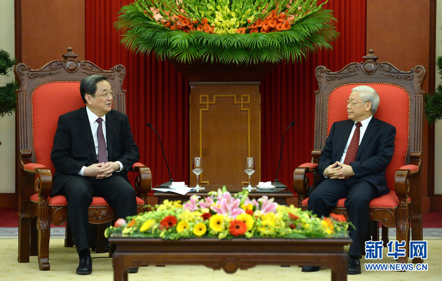 12月25日至27日，中共中央政治局常委、全國政協(xié)主席俞正聲對越南進(jìn)行正式訪問。這是12月26日，俞正聲在河內(nèi)會見越共中央總書記阮富仲。 新華社記者馬占成攝