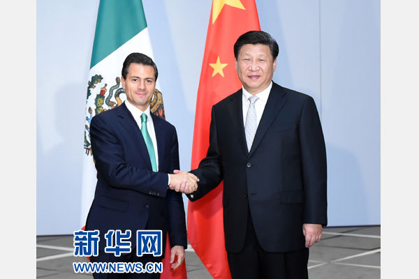 11月16日，國家主席習(xí)近平在土耳其安塔利亞會見墨西哥總統(tǒng)培尼亞。 新華社記者張鐸攝