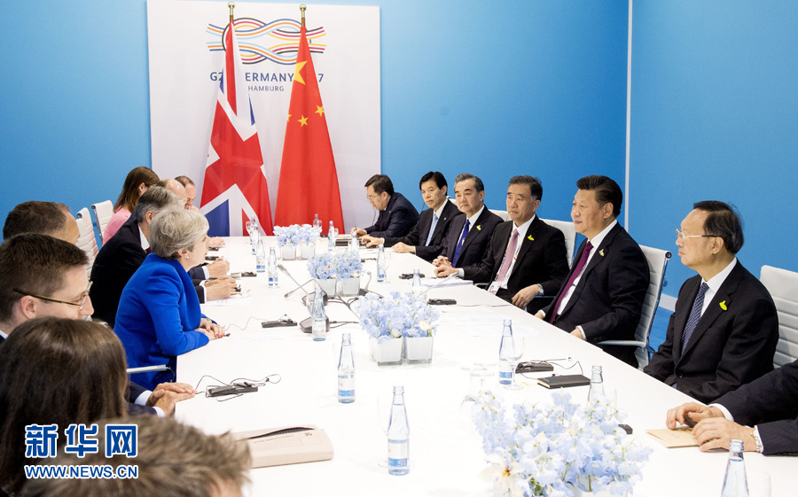 7月7日，國家主席習(xí)近平在漢堡會見英國首相特雷莎·梅。 新華社記者李學(xué)仁 攝