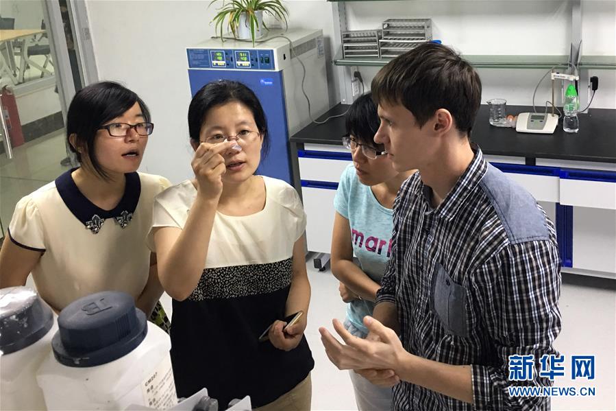 （新華全媒頭條·上合青島峰會(huì)·圖文互動(dòng)）（8）遠(yuǎn)航，揚(yáng)起“上海精神”的時(shí)代風(fēng)帆——寫在上海合作組織成員國元首理事會(huì)第十八次會(huì)議即將召開之際