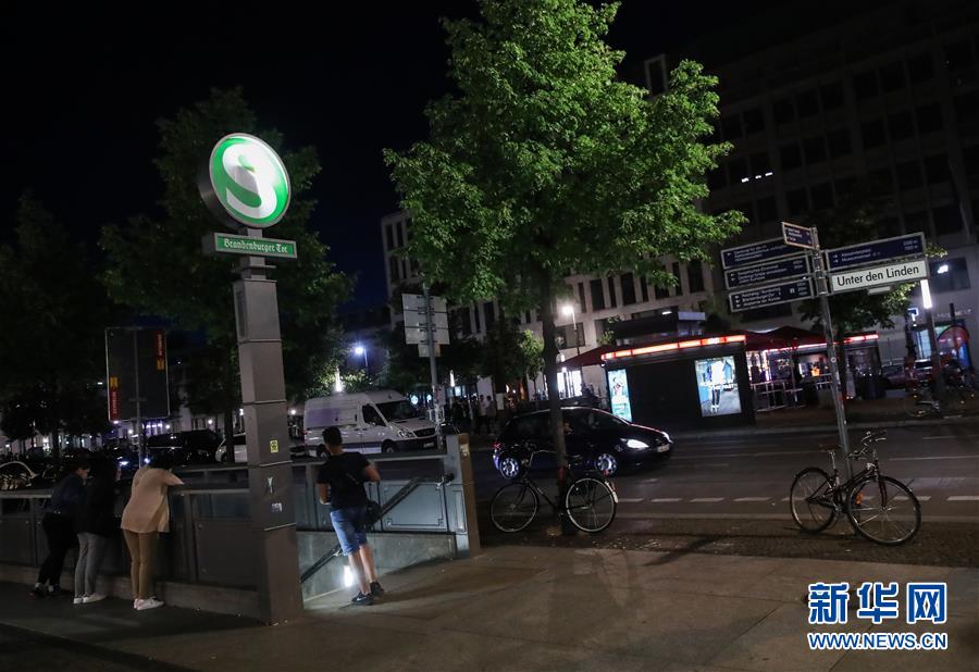 （國(guó)際）（6）德國(guó)柏林：夜來“菩提樹下”