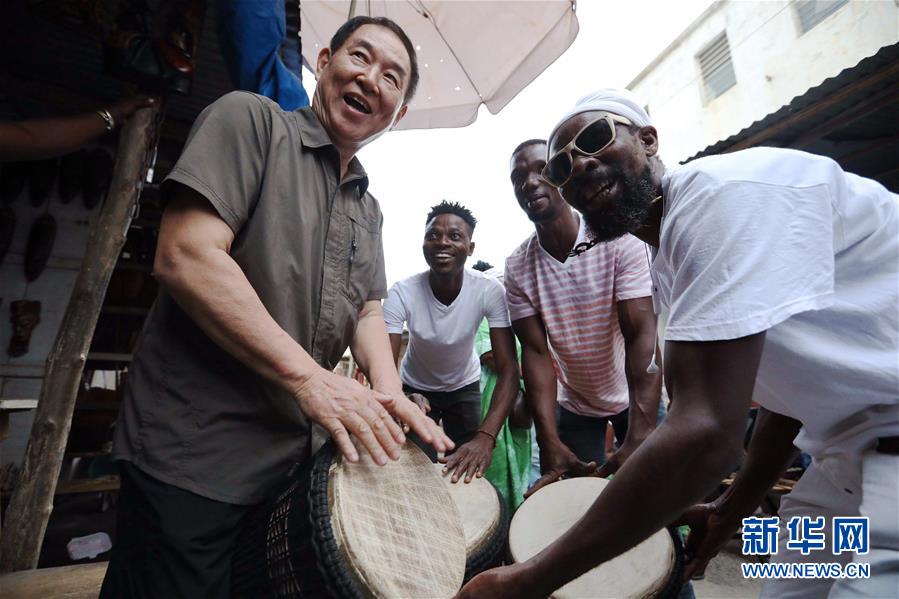 (國(guó)際·圖文互動(dòng))(7)通訊:收藏“非洲之美”的中國(guó)人——訪幾內(nèi)亞灣非洲國(guó)際藝術(shù)博物館館長(zhǎng)謝燕申