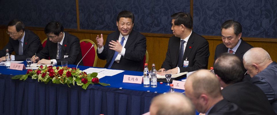 習(xí)近平會(huì)見俄羅斯?jié)h學(xué)家、學(xué)漢語的學(xué)生和媒體代表