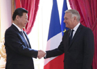 習(xí)近平會(huì)見法國(guó)總理艾羅